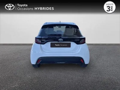 TOYOTA Yaris 116h Dynamic 5p MY22 occasion 2023 - Photo 4