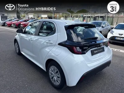 TOYOTA Yaris 116h Dynamic 5p MY22 occasion 2023 - Photo 2