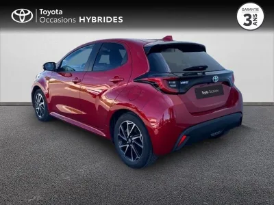 TOYOTA Yaris 116h Design 5p MY22 occasion 2023 - Photo 2