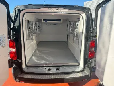 TOYOTA PROACE Long 2.0 D-4D 180 Start Pack Confort BVA MC24 occasion 2026 - Photo 3