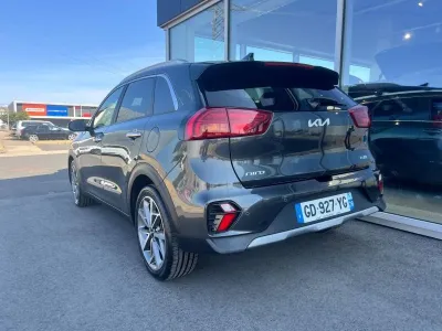 KIA Niro 1.6 GDi 105ch ISG + électrique 43.5ch Premium DCT6 occasion 2021 - Photo 2