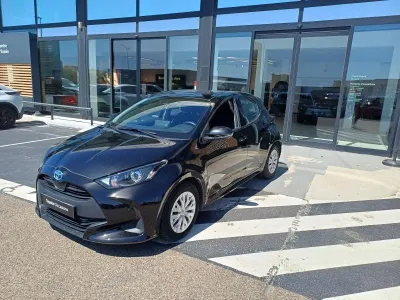 TOYOTA Yaris 116h Dynamic 5p MY22 occasion 2023 - Photo 2