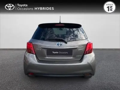 TOYOTA Yaris HSD 100h Collection 5p occasion 2016 - Photo 4