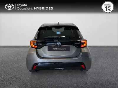 TOYOTA Yaris 116h Iconic 5p MY22 occasion 2023 - Photo 4