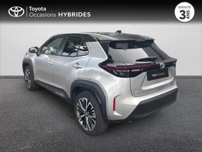 TOYOTA Yaris Cross 116h Collection AWD-i MY21 occasion 2022 - Photo 2