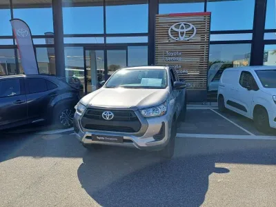 TOYOTA Hilux 2.4 D-4D 150ch X-Tra Cabine LeCap 4WD RC23 occasion 2024 - Photo 1