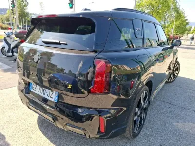 MINI Countryman SE 313ch JCW ALL4 occasion 2024 - Photo 2