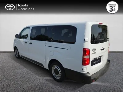 TOYOTA PROACE Combi Long 2.0 140 D-4D Dynamic Confort Clim. Arrière MC23 occasion 2024 - Photo 2