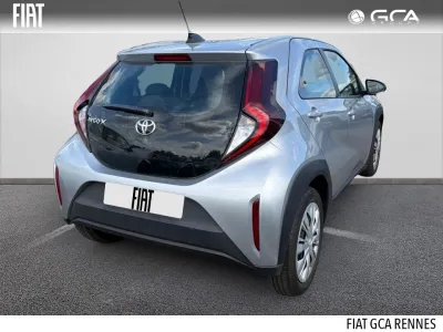 TOYOTA Aygo X 1.0 VVT-i 72ch Dynamic occasion 2023 - Photo 2