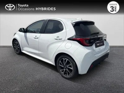 TOYOTA Yaris 116h Design 5p MY22 occasion 2023 - Photo 2