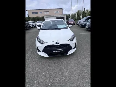TOYOTA Yaris 116h Dynamic 5p MY22 occasion 2023 - Photo 3