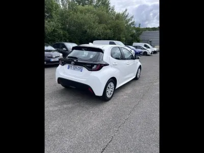 TOYOTA Yaris 116h Dynamic 5p MY22 occasion 2021 - Photo 4