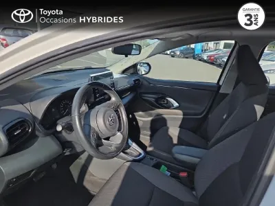 TOYOTA Yaris 116h Dynamic Business 5p + Programme Beyond Zero Academy MY21 occasion 2022 - Photo 3