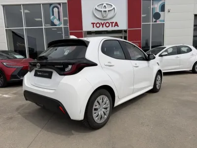 TOYOTA Yaris 116h Dynamic Business 5p + Programme Beyond Zero Academy MY21 occasion 2021 - Photo 3