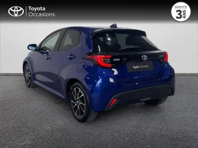 TOYOTA Yaris 116h Design 5p MY22 occasion 2023 - Photo 2
