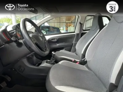 TOYOTA Aygo 1.0 VVT-i 72ch x-play 5p MY20 occasion 2021 - Photo 4