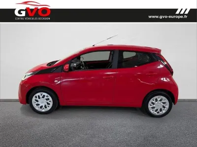TOYOTA Aygo 1.0 VVT-i 69ch x-play 5p occasion 2018 - Photo 3