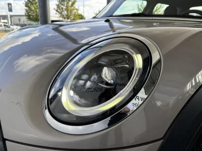 MINI Mini 5 Portes Cooper 136ch Edition Camden BVA7 occasion 2022 - Photo 4