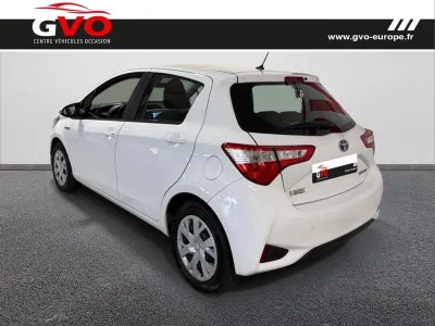 TOYOTA Yaris 100h Dynamic 5p occasion 2019 - Photo 2