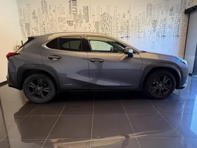 LEXUS UX 250h 2WD Luxe MY20 occasion 2019 - Photo 4