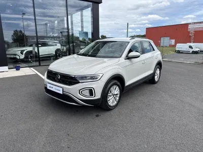 VOLKSWAGEN T-Roc 1.5 TSI EVO 150ch Life Plus DSG7 occasion 2023 - Photo 2