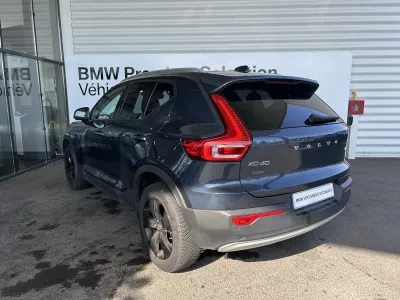 VOLVO XC40 T3 163ch Momentum Geartronic 8 occasion 2021 - Photo 2