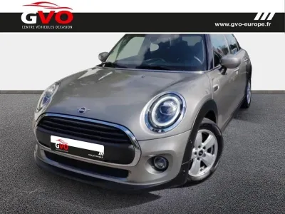 MINI Mini 5 Portes One 102ch  Business Design BVA7 occasion 2020 - Photo 1