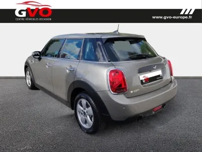 MINI Mini 5 Portes One 102ch  Business Design BVA7 occasion 2020 - Photo 3