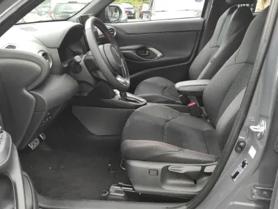 TOYOTA Yaris Cross 130h GR Sport MY25 occasion 2026 - Photo 3