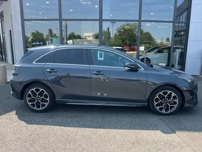 KIA Ceed 1.5 T-GDI 160ch GT Line occasion 2022 - Photo 2