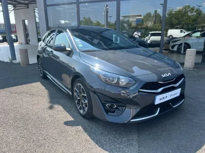 KIA Ceed 1.5 T-GDI 160ch GT Line occasion 2022 - Photo 3