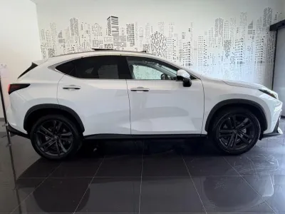 LEXUS NX 350h 200ch Luxe Plus 2WD MY26 occasion 2026 - Photo 3