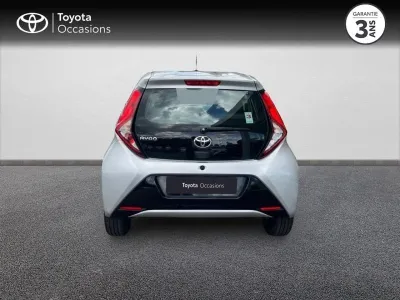 TOYOTA Aygo 1.0 VVT-i 72ch x-play 5p MY21 occasion 2022 - Photo 4