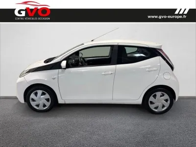 TOYOTA Aygo 1.0 VVT-i 69ch x-play 5p occasion 2016 - Photo 3