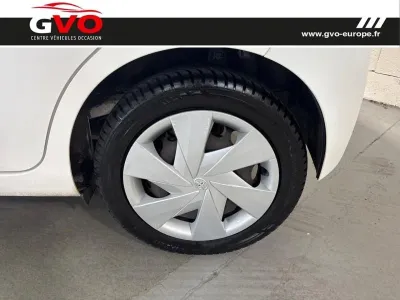 TOYOTA Aygo 1.0 VVT-i 69ch x-play 5p occasion 2016 - Photo 4