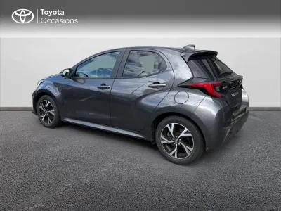 TOYOTA Yaris 116h Design Pack 5p MC24 occasion 2024 - Photo 2