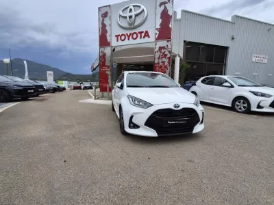 TOYOTA Yaris 116h Design 5p MY22 occasion 2022 - Photo 1