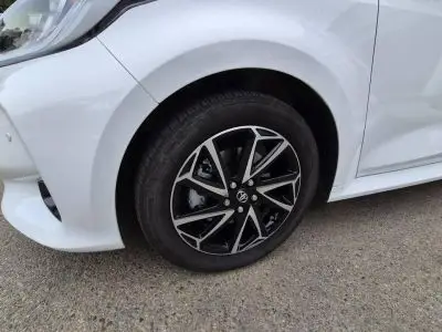 TOYOTA Yaris 116h Design 5p MY22 occasion 2022 - Photo 3