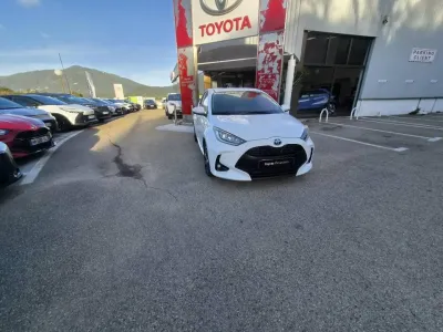 TOYOTA Yaris 116h Design 5p MY22 occasion 2023 - Photo 1