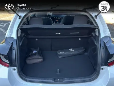 TOYOTA Yaris 116h Dynamic Business 5p MY21 occasion 2022 - Photo 2