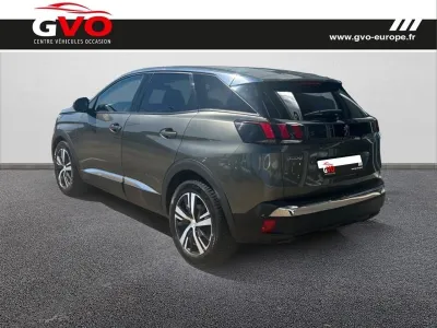 PEUGEOT 3008 1.5 BlueHDi 130ch E6.c Allure S&S 111g occasion 2019 - Photo 2