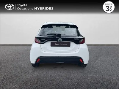 TOYOTA Yaris 116h Dynamic Business 5p + Programme Beyond Zero Academy MY22 occasion 2023 - Photo 4