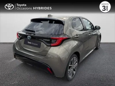 TOYOTA Yaris 116h Iconic 5p occasion 2021 - Photo 2