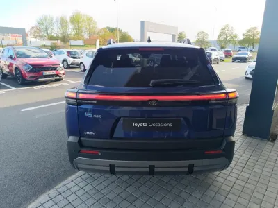 TOYOTA bZ4X Touring 224ch 11kW Grande Autonomie Design MY26 occasion 2026 - Photo 4