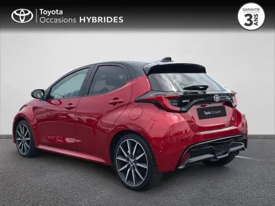 TOYOTA Yaris 100h Collection 5p occasion 2017 - Photo 2