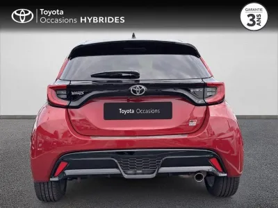 TOYOTA Yaris 100h Collection 5p occasion 2017 - Photo 4