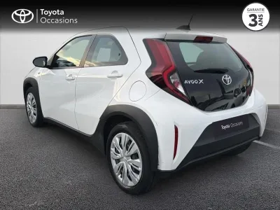 TOYOTA Aygo X 1.0 VVT-i 72ch Dynamic occasion 2022 - Photo 2
