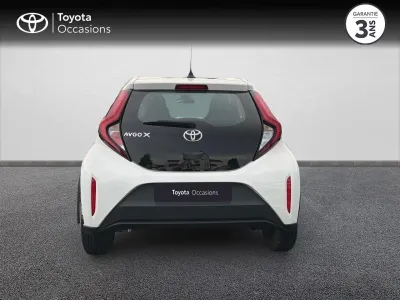TOYOTA Aygo X 1.0 VVT-i 72ch Dynamic occasion 2022 - Photo 4