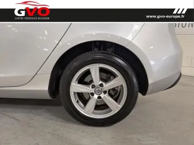 VOLVO V40 D2 120ch Momentum Business occasion 2015 - Photo 4