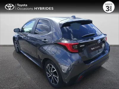 TOYOTA Yaris 116h Design 5p MY22 occasion 2023 - Photo 2